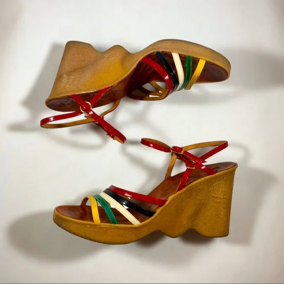 Vintage 1970s “Hi-Up Famolare” wedges, colorful strappy heels - Picture 6 of 11